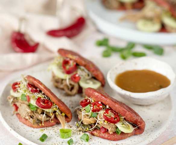 Buraczane bułeczki bao z boczniakami