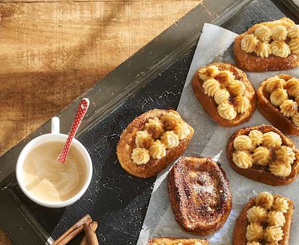 Torrijas con crema pastelera tostada