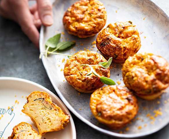 Muffin frittatine Parmigiano Reggiano e verdure Muffin frittatine Parmigiano Reggiano e verdure