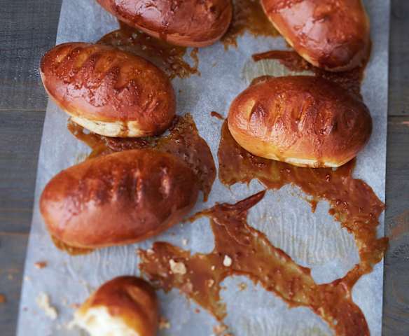Petits pains au lait au caramel