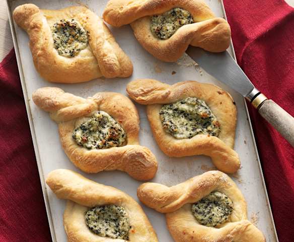 Fatayer con formaggio e menta
