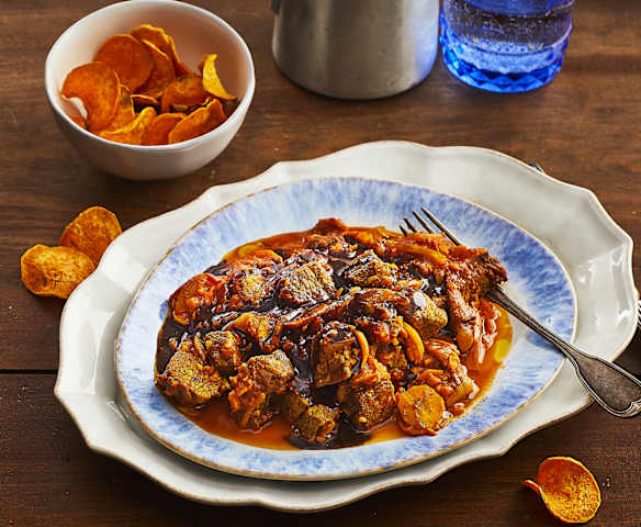 Spezzatino speziato con chips di patata americana a Cottura Lenta (TM6)