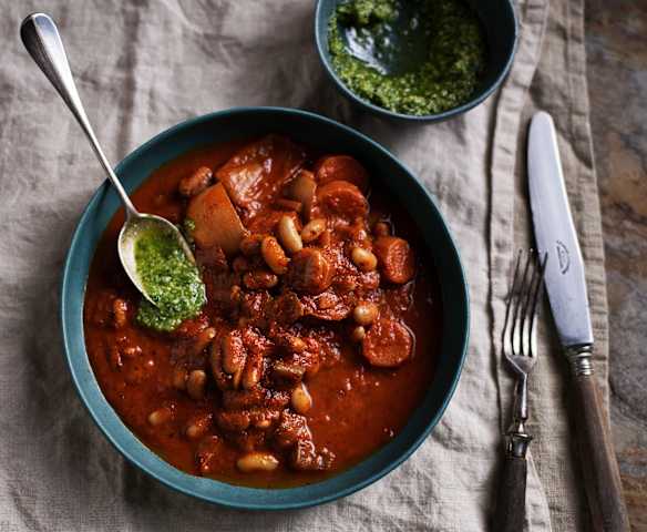 Guiso de judías con pesto de nuez en cocción lenta