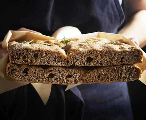 Focaccia integrale a lunga lievitazione
