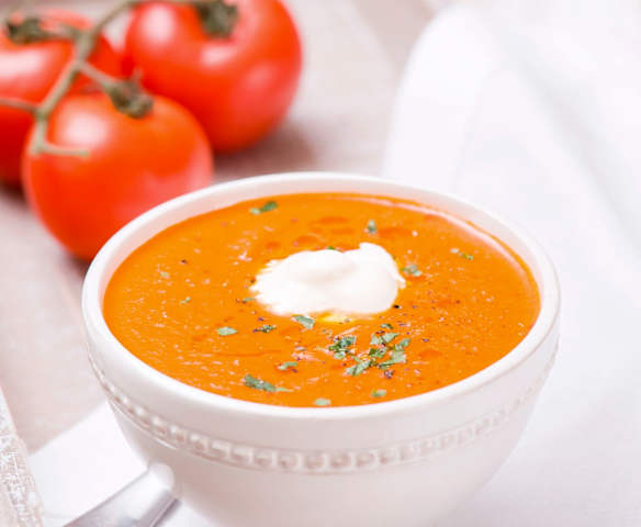 Glütensiz Beşamelli Sütlü Domates Çorbası