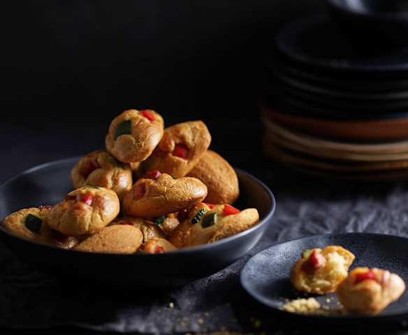 Magdalenas con chorizo, calabacín y pimiento rojo