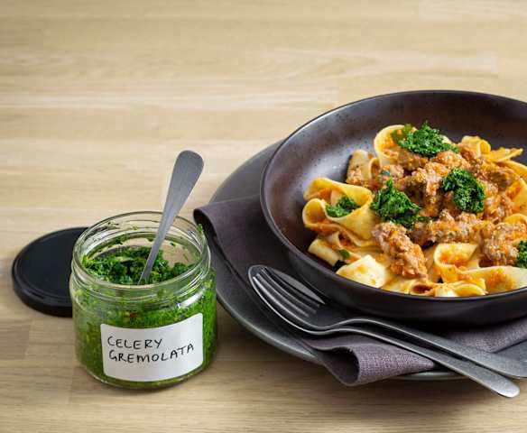 Gremolata af selleriblade Gremolata af selleriblade