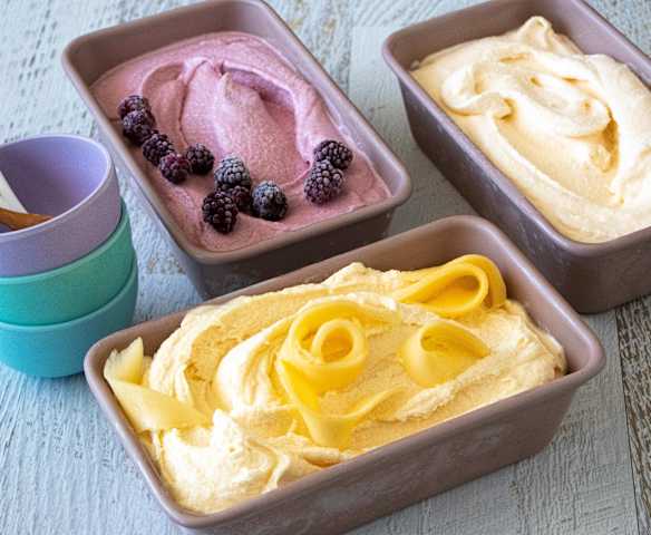 Creamy yoghurt ice cream