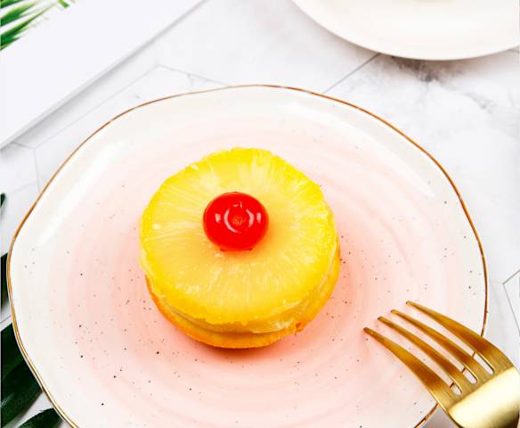 迷你菠萝杯子蛋糕