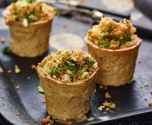 Pečené bramborové mističky se zeleninovou náplní