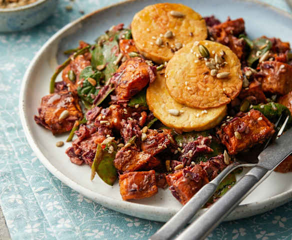 Sweet and Sticky Red Cabbage and Sweet Potato Salad Sweet and Sticky Red Cabbage and Sweet Potato Salad
