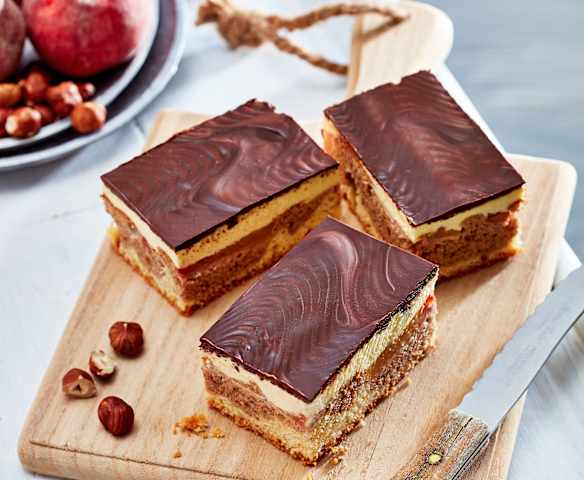 Pfirsich-Nuss-Donauwellen