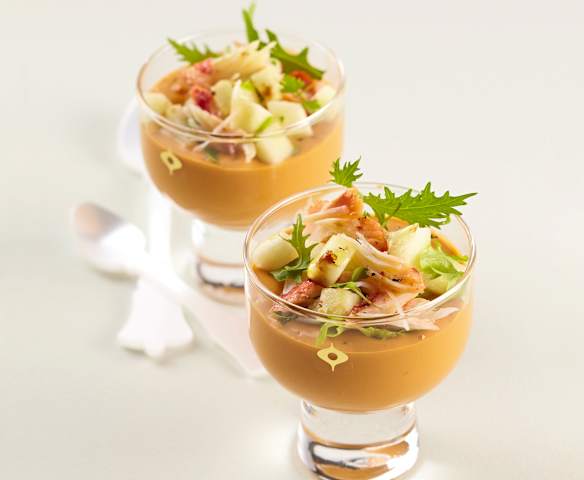 Pannacotta de bisque de homard aux pinces de crabe