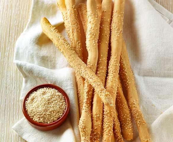 Grissini stirati al sesamo (di Luca Montersino)