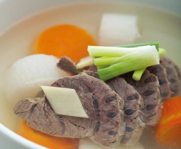 清炖萝卜牛肉汤