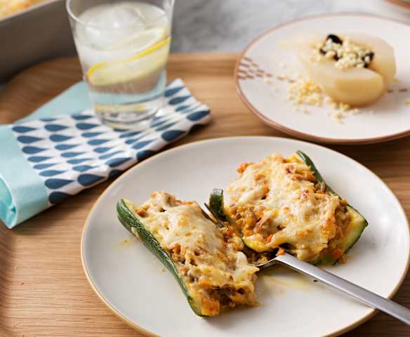Menú: Calabacines rellenos. Peras con chocolate
