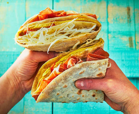 Tortilla hack con semi di papavero Tortilla hack con semi di papavero