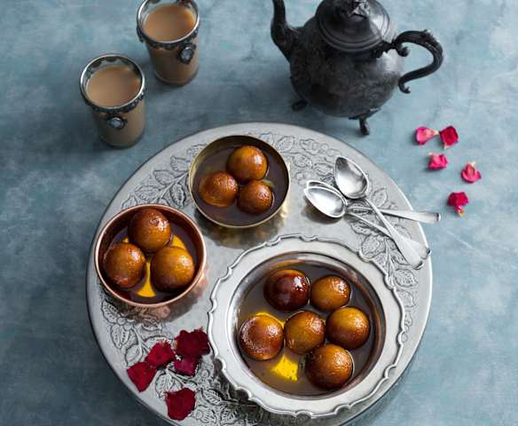 Gulab jamuns