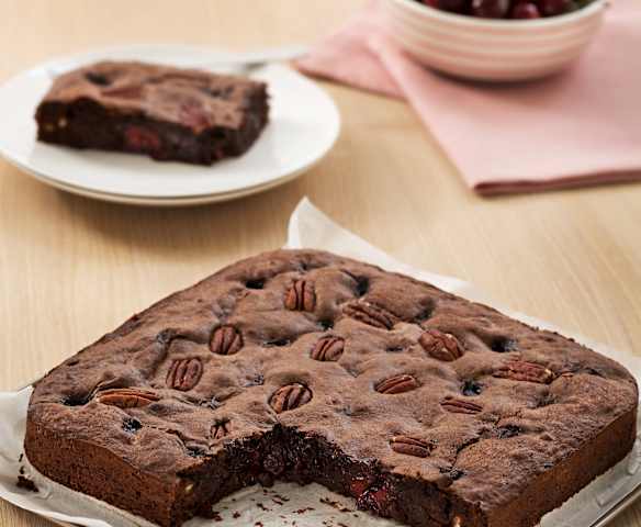 Brownie de cerezas y nueces pacanas Brownie de cerezas y nueces pacanas