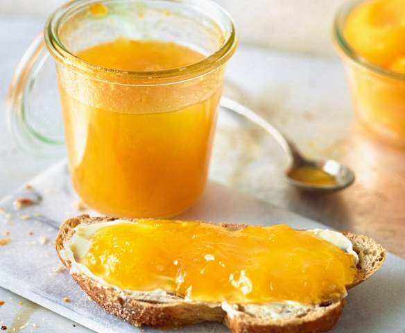 Aprikosen-Konfitüre