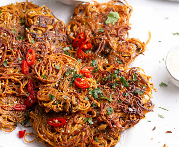 Galettes de spaghetti de patate douce (latkes) Galettes de spaghetti de patate douce (latkes)