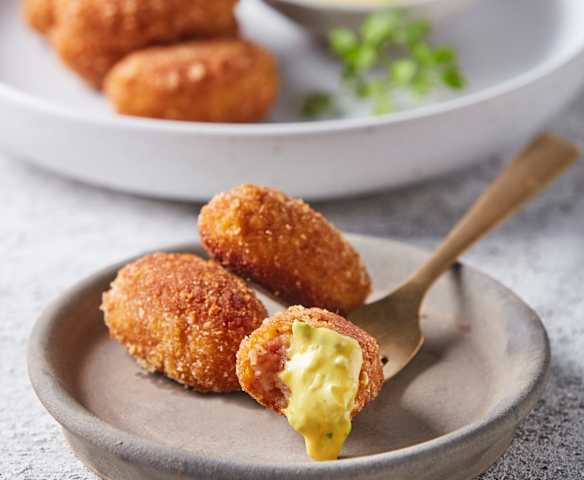 Croquetas de jamón serrano Croquetas de jamón serrano