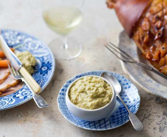 Apple, leek and sage sauce Apple, leek and sage sauce