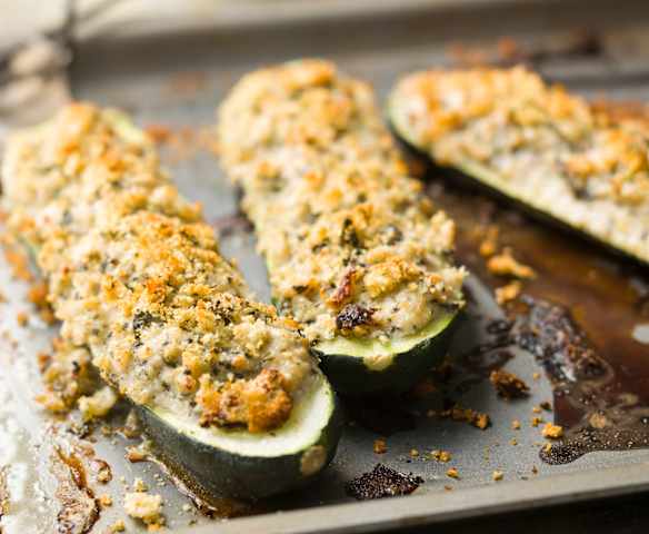 Stuffed Courgettes - Zucchine farcite