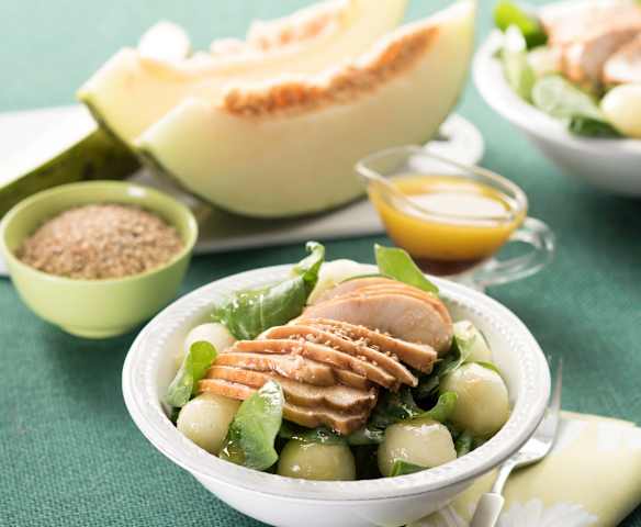 Ensalada de espinacas, pollo y melón