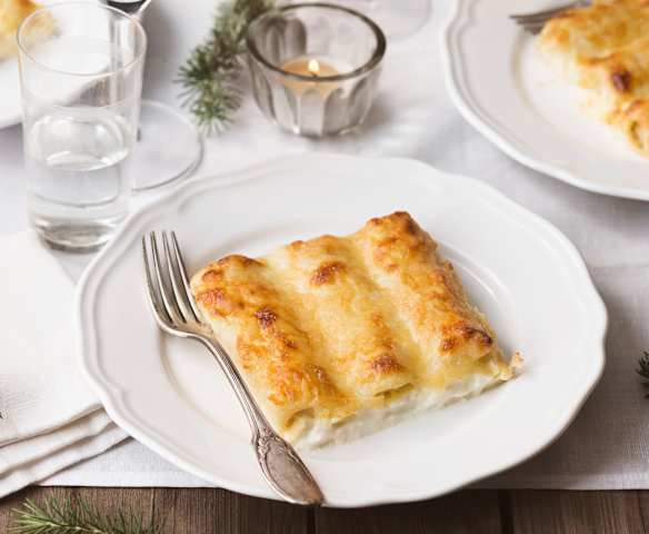 Canelones de San Esteban con pularda y pollo Canelones de San Esteban con pularda y pollo