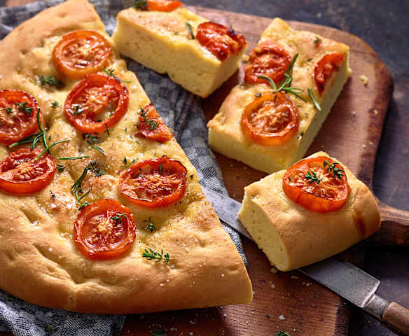Focaccia mit Tomaten