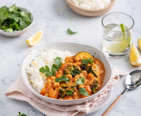 Wegańskie curry z cytrynowym ryżem