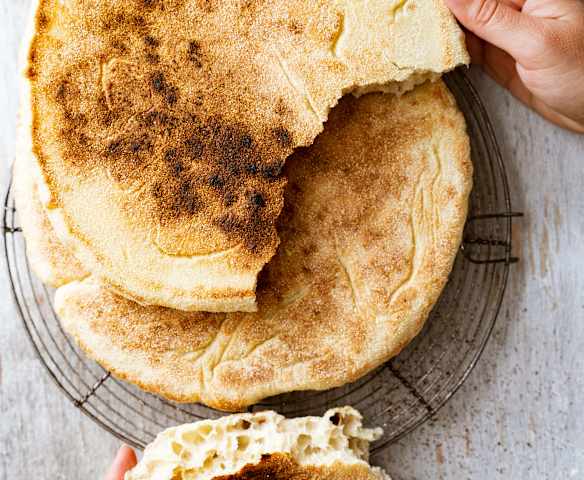 Pains de semoule Matlouh