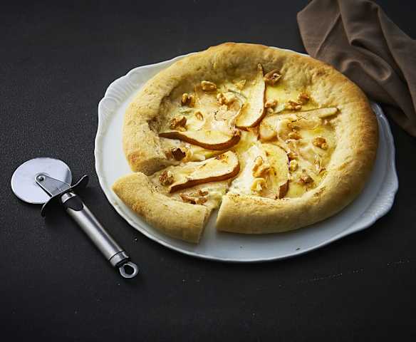 Pizza al lardo, pere, gorgonzola e noci