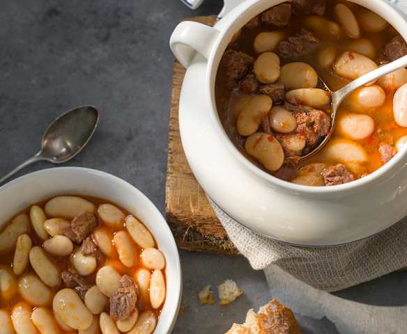 Judías de El Barco de Ávila con carrillera de ternera en cocción lenta