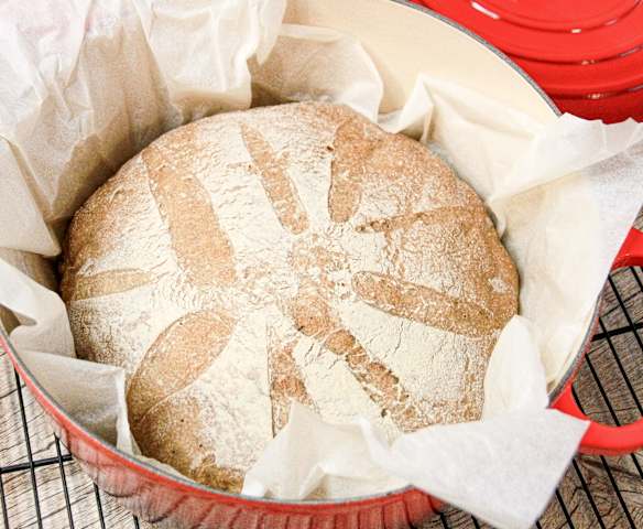 Pão artesanal vegano e sem glúten