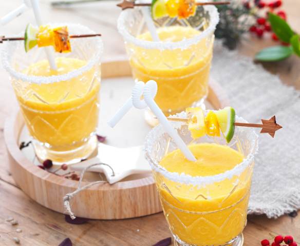 Virgin mango piña colada (cocktail sans alcool) Virgin mango piña colada (cocktail sans alcool)