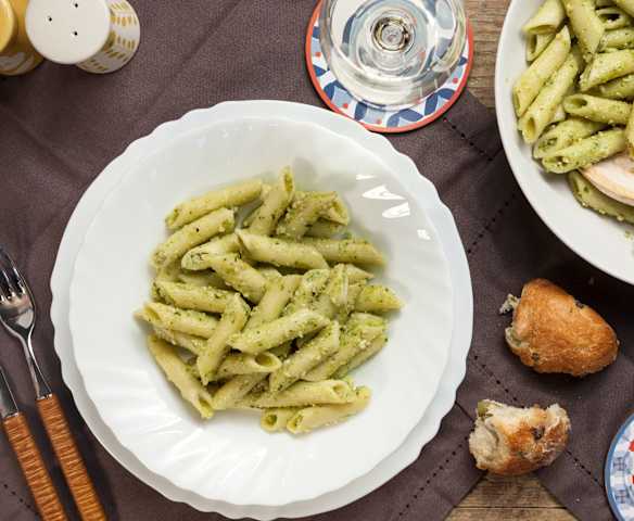 Pennette risottate al pesto di spinacino e anacardi