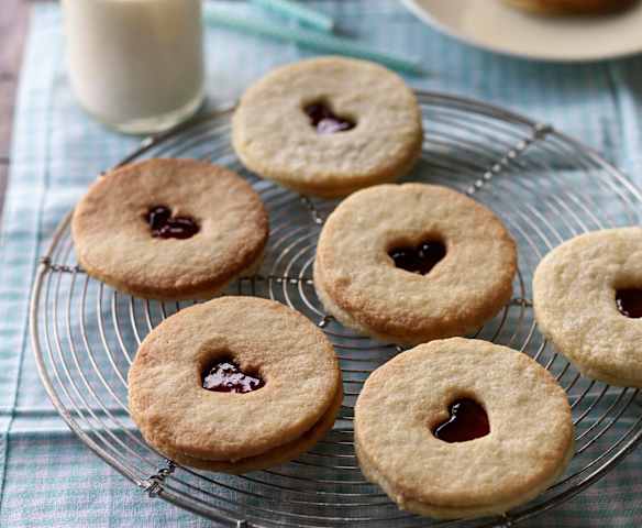Jam Sandwich Biscuits Jam Sandwich Biscuits