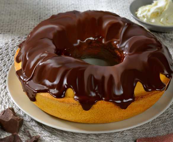 Ciambella ricoperta al cioccolato
