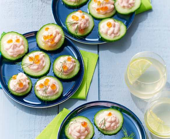 Tarama maison, toasts de concombre