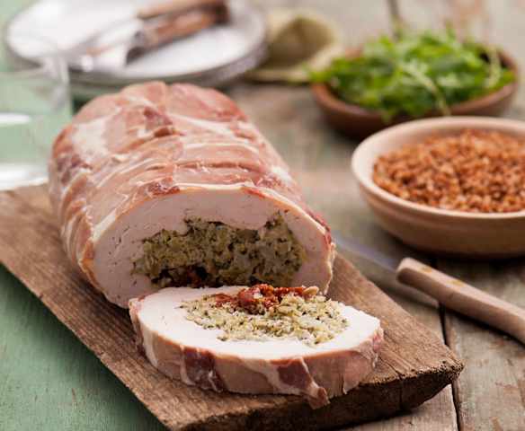 Rolada z indyka z brokułami i fetą