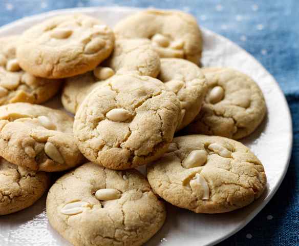 Double Peanut Cookies