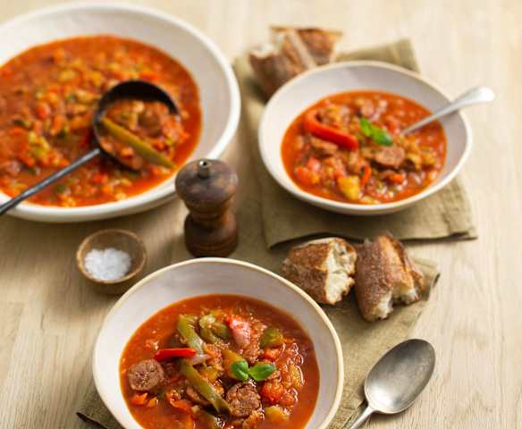 Leczo (røget pølseratatouille) Leczo (røget pølseratatouille)