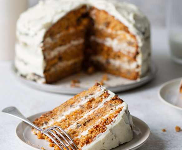 Layer carrot cake