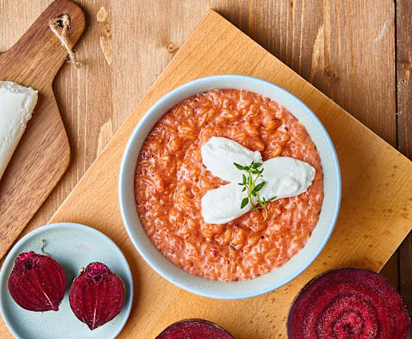 Risotto alla rapa rossa e caprino