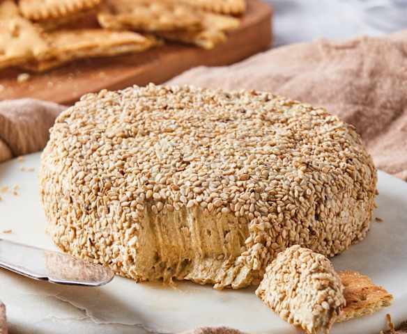 Botana de queso y ostiones ahumados