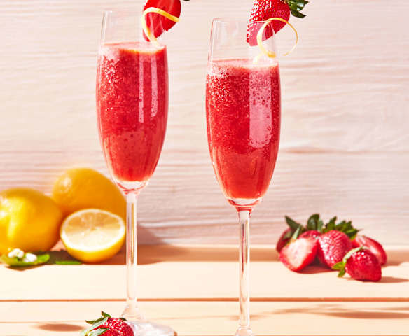 Strawberry Lemonade Mimosa