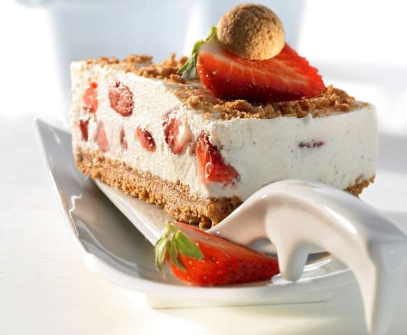 Erdbeer-Amarettini-Kuchen