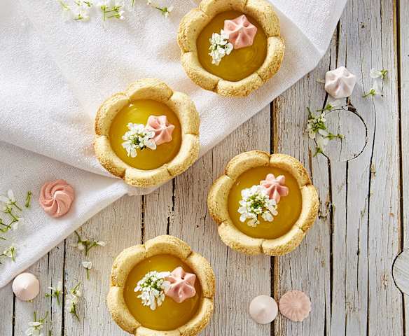 Cestini di frolla al cocco con curd al limone